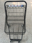 Metallo grigio 2 - carrello di acquisto del canestro del supermercato della fila antiurto con 4 ruote dell'unità di elaborazione